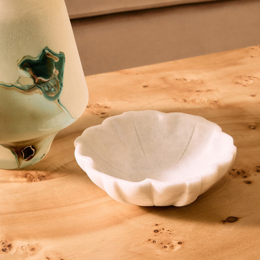 Small White Marble Lotus Bowl | Zoro