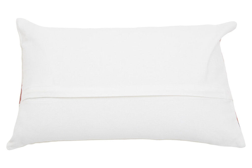 Curve Pattern Rectangular Cushion | Bosie Ozella