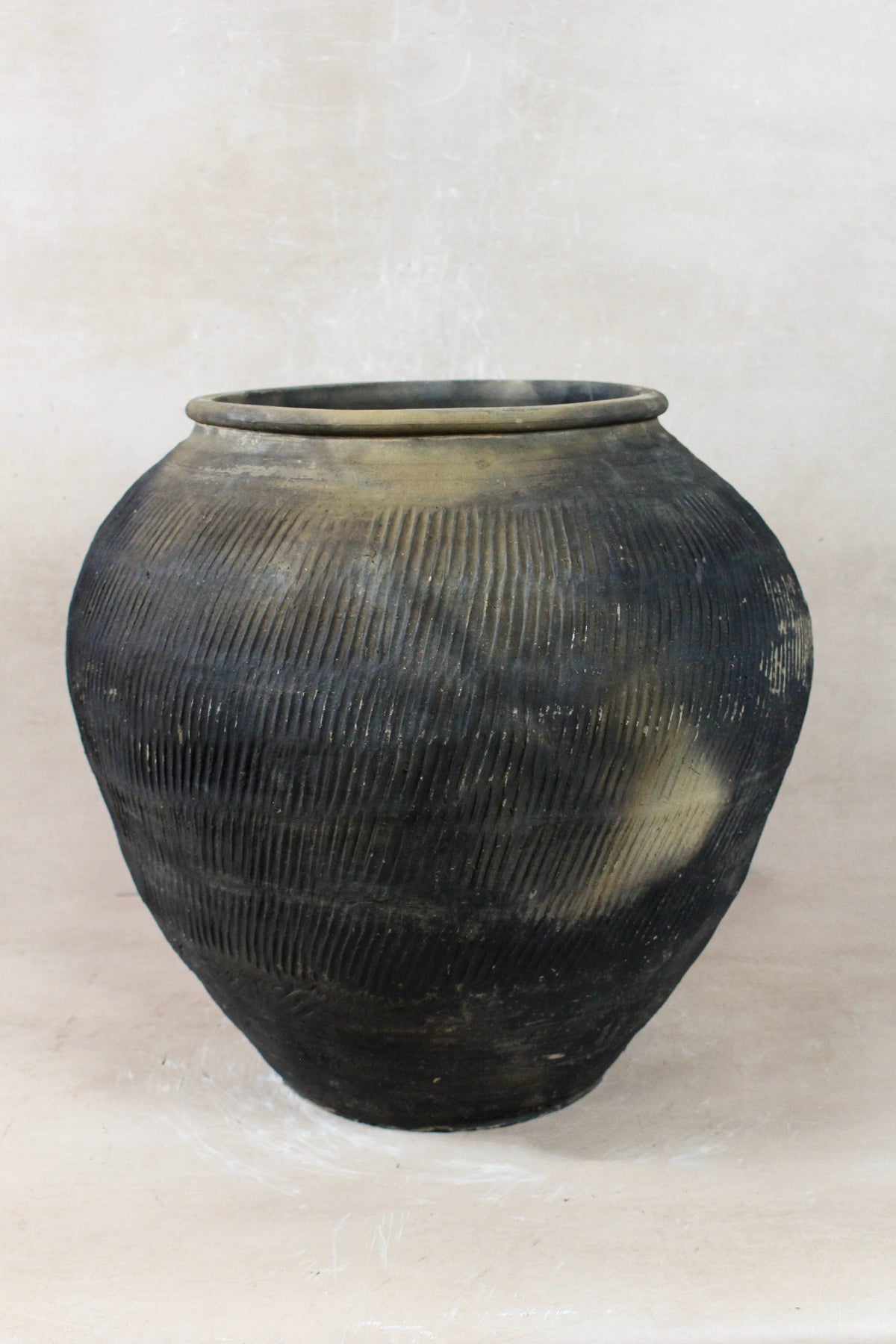 Vintage Textured Grey Pot - VT17