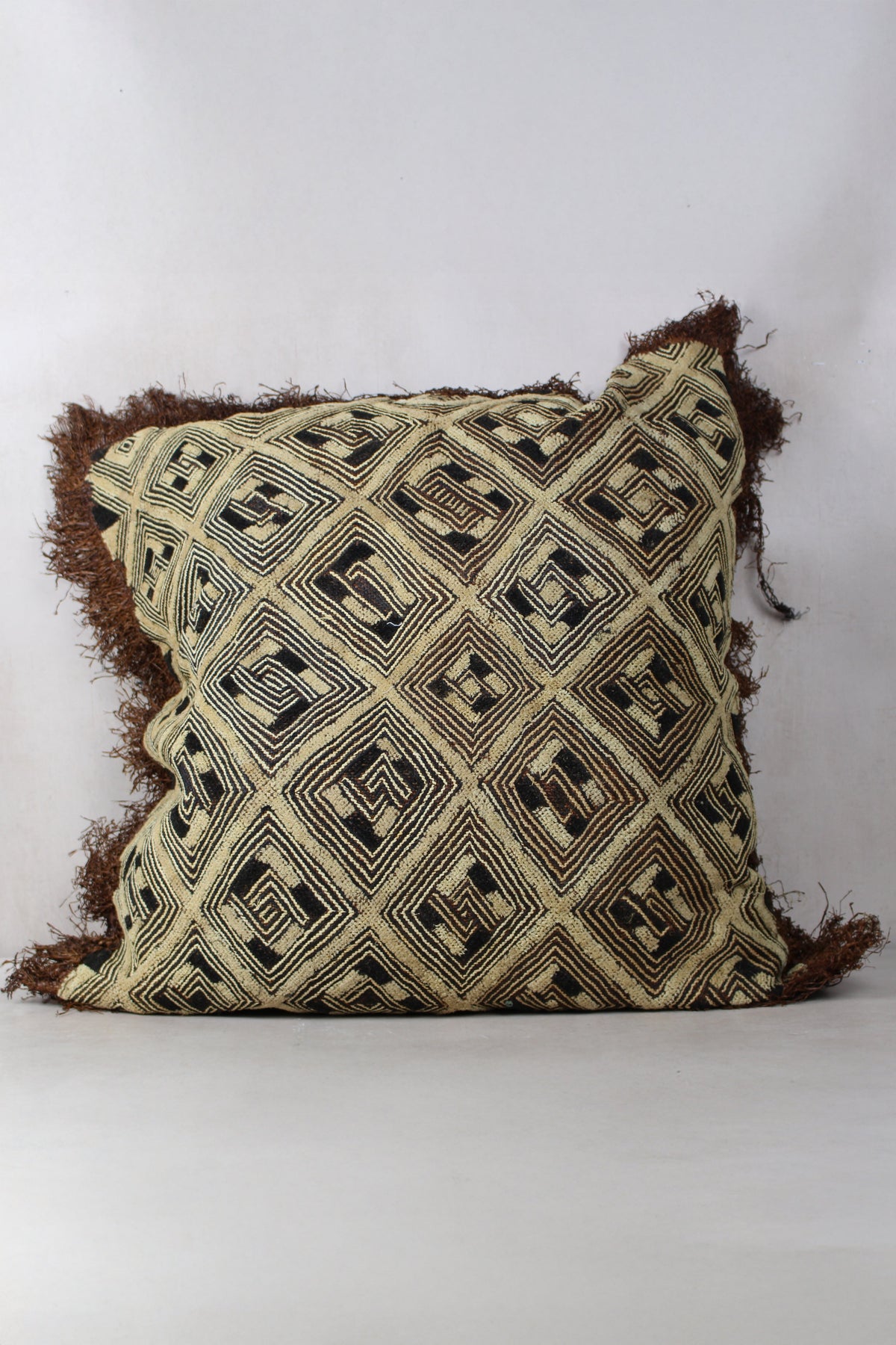Vintage Showa Cloth Cushion - 25.3