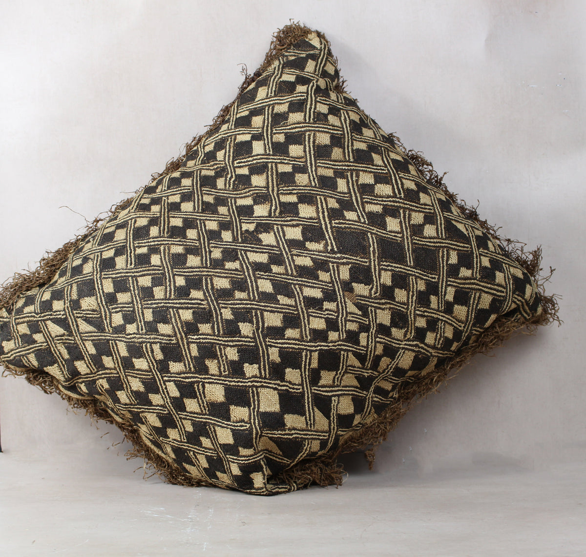 Vintage Showa Cloth Cushion - 25.4