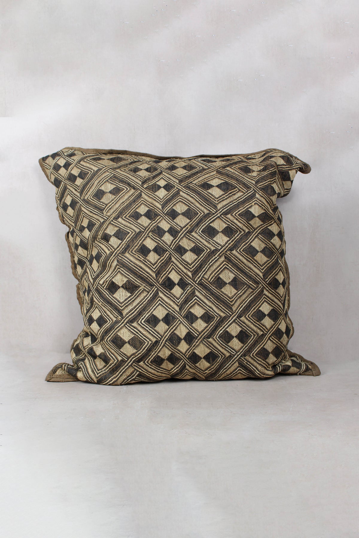 Vintage Showa Cloth Cushion - 25.8