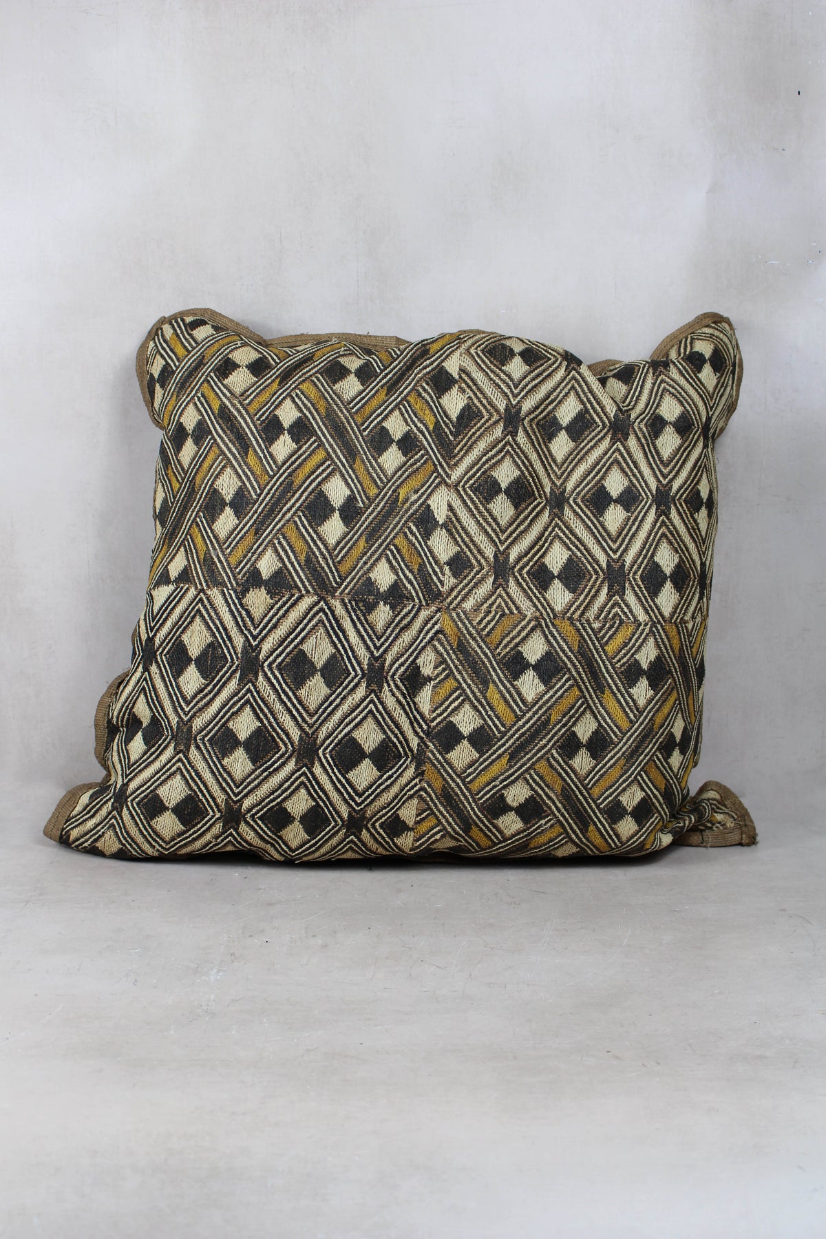 Vintage Showa Cloth Cushion - 25.9