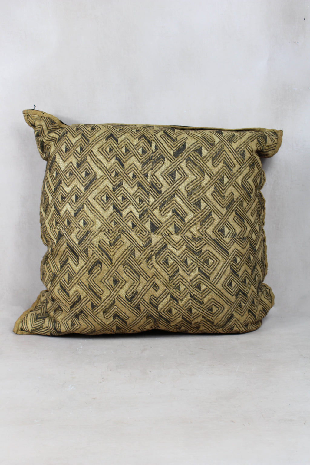 Vintage Showa Cloth Cushion - 25.10