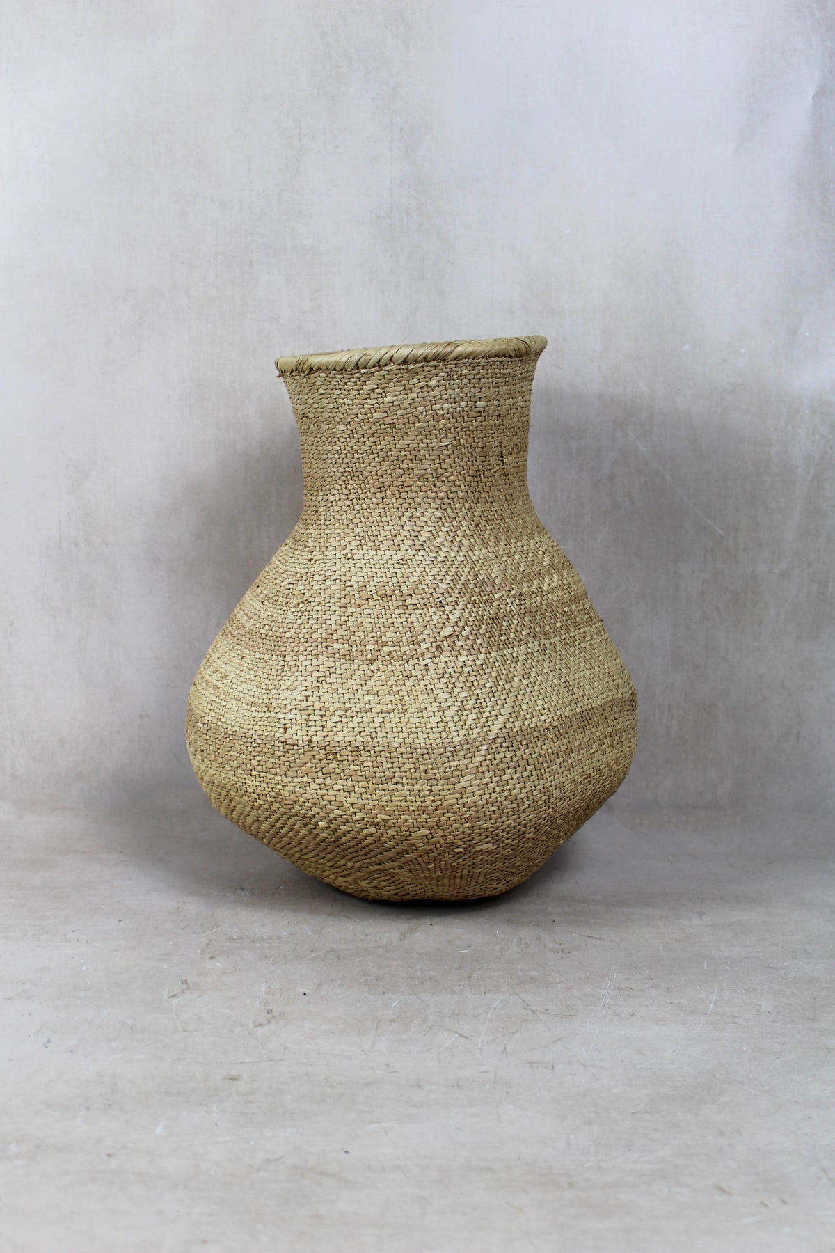 Garlic Gourd woven basket - Zimbabwe - 18.2