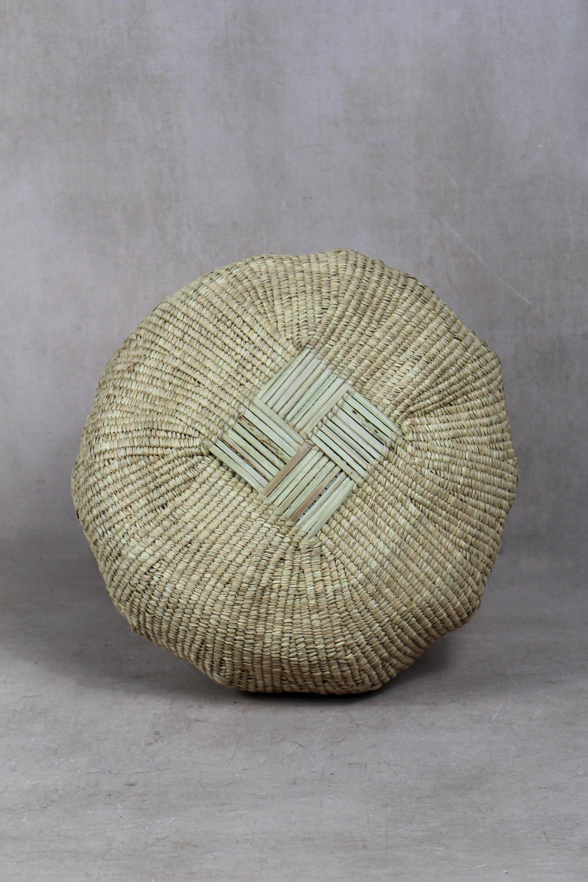 Garlic Gourd woven basket - Zimbabwe - 18.7