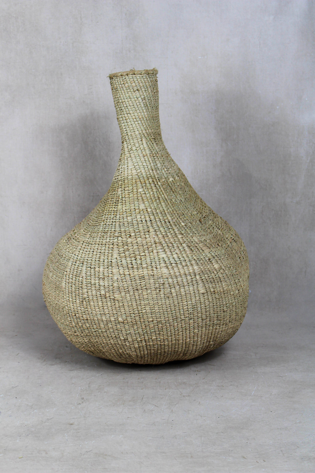 Garlic Gourd woven basket - Zimbabwe - 18.11