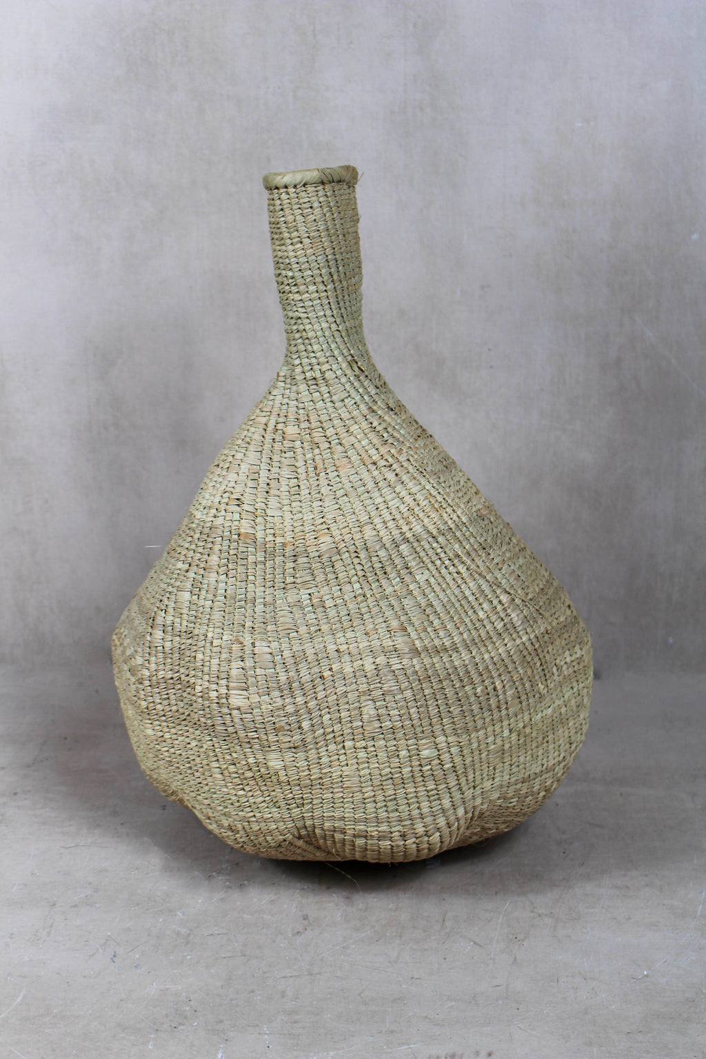 Garlic Gourd woven basket - Zimbabwe - 18.14
