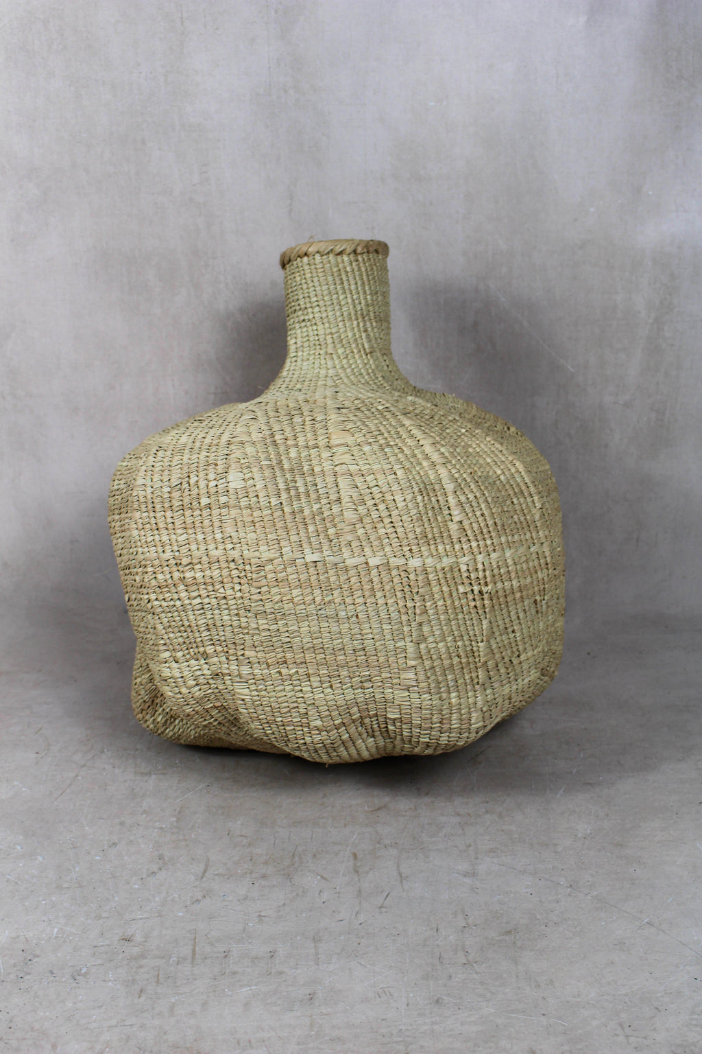 Garlic Gourd woven basket - Zimbabwe - 18.16