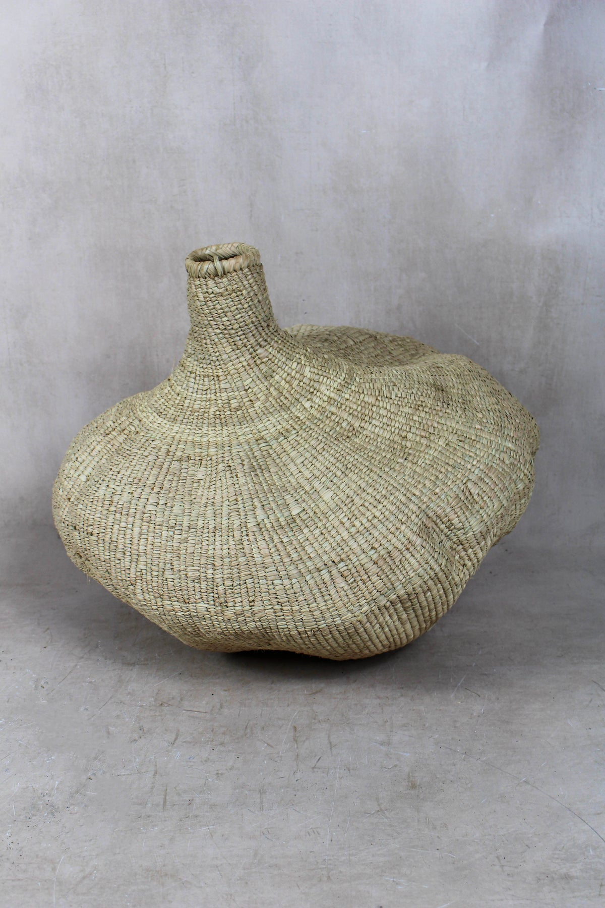 Garlic Gourd woven basket - Zimbabwe - 18.17