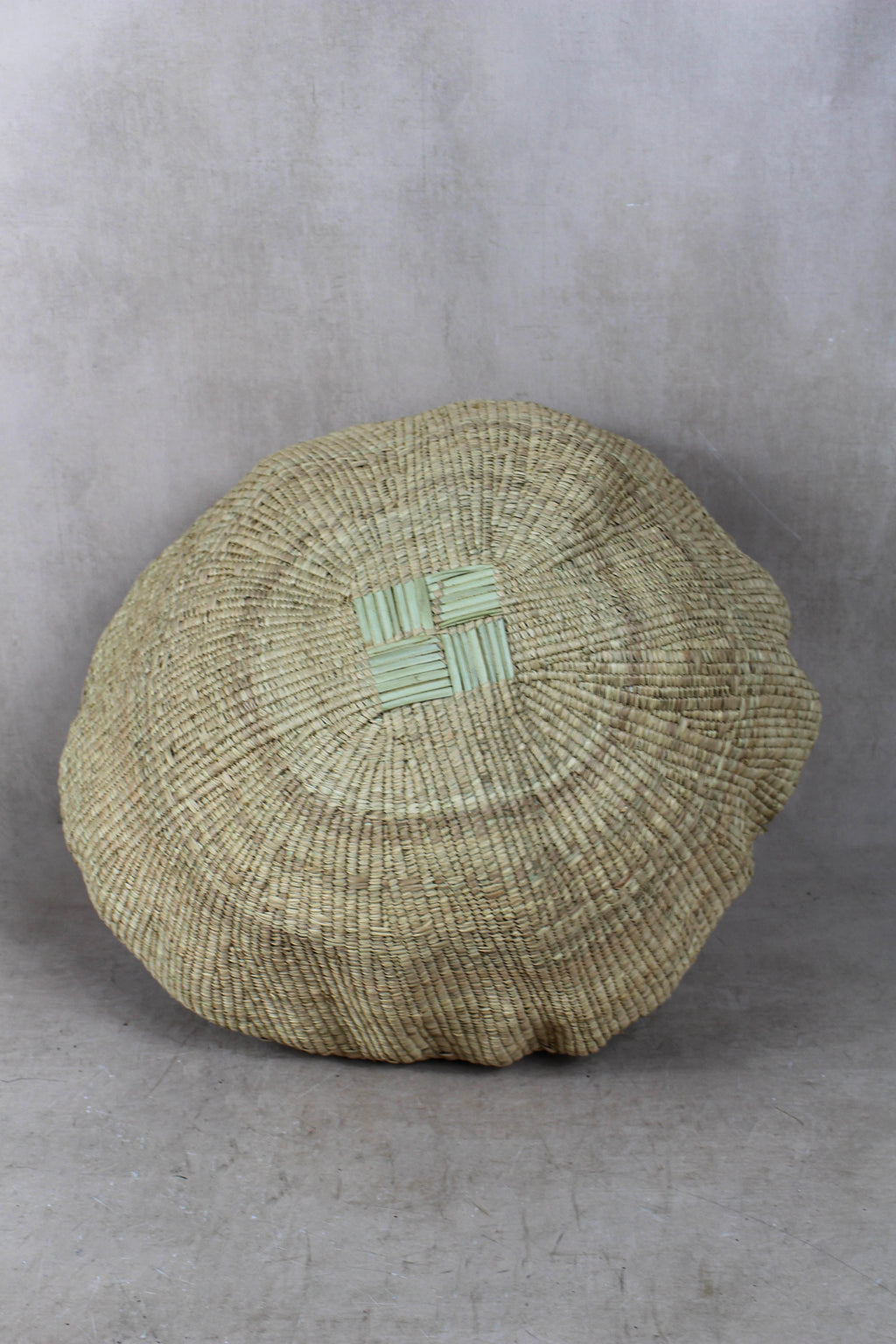 Garlic Gourd woven basket - Zimbabwe - 18.17