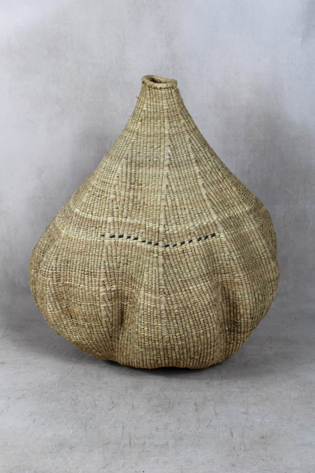 Garlic Gourd woven basket - Zimbabwe - 18.18