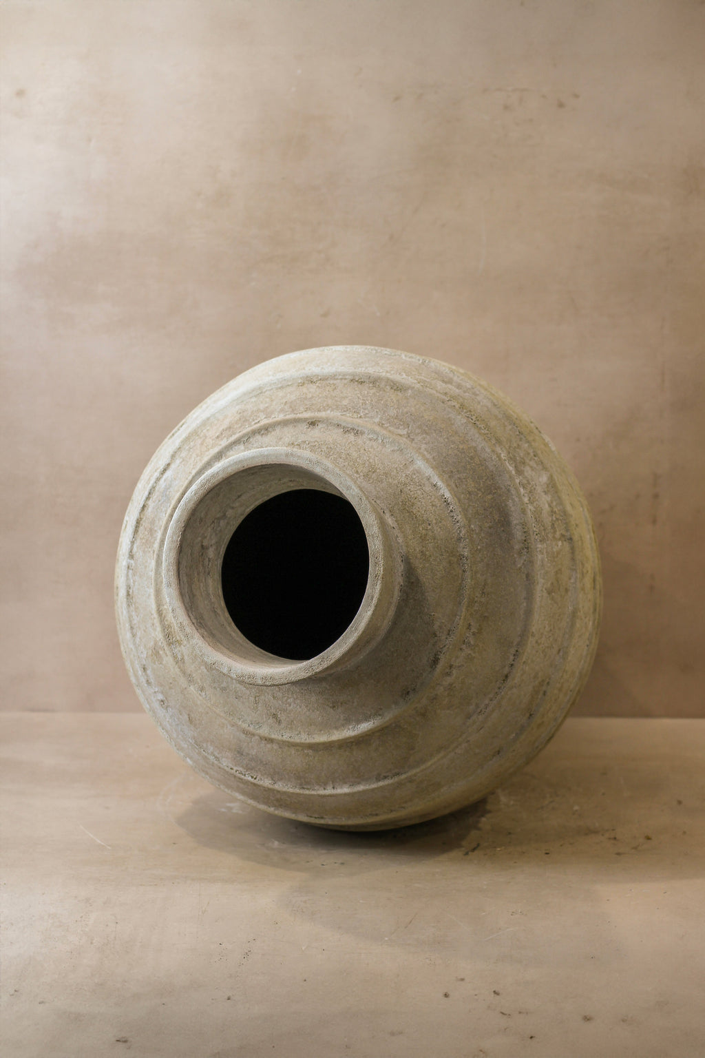 Rustic Off White Indonesian Pot No 22
