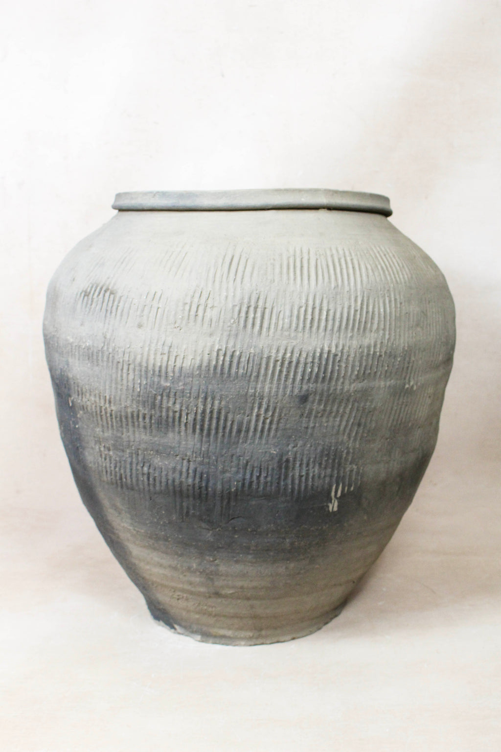 Vintage Textured Grey Pot - VT13