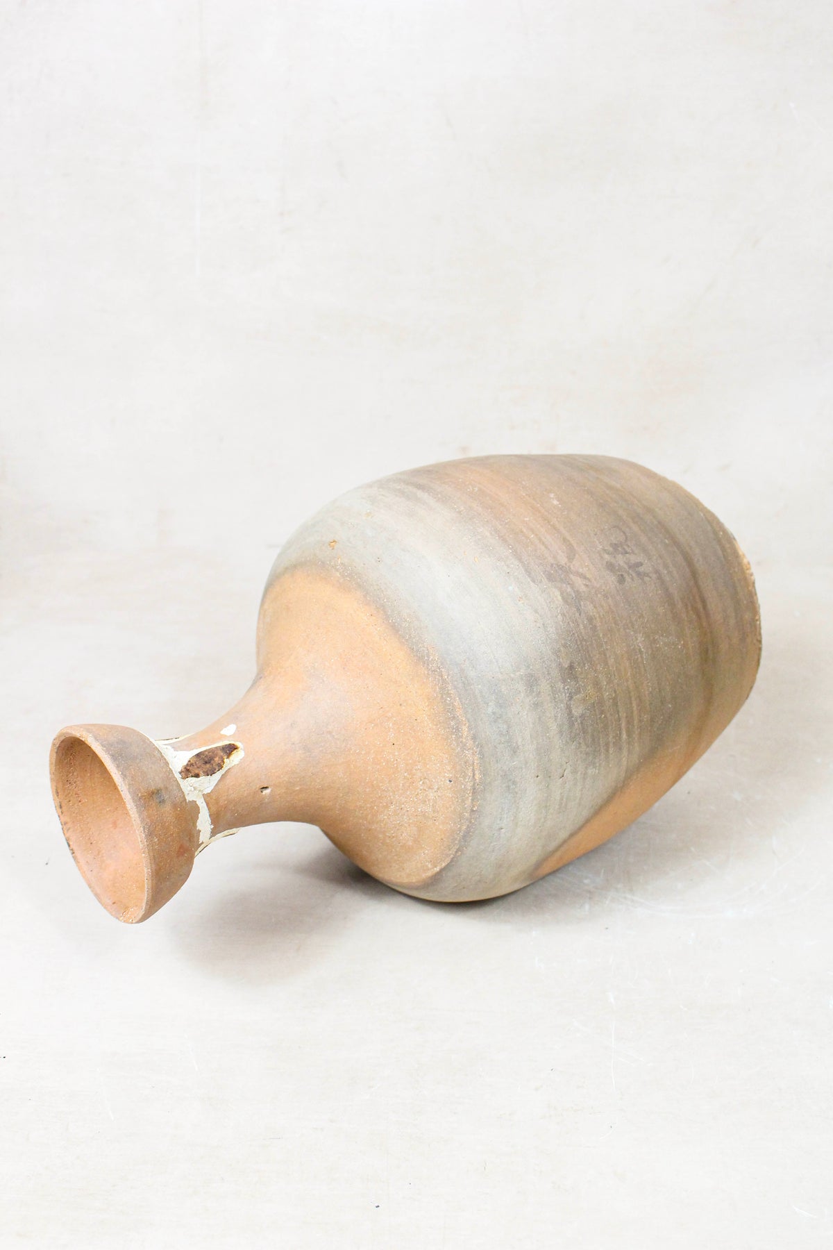 Antique Asian Rice Wine Vase n° 33