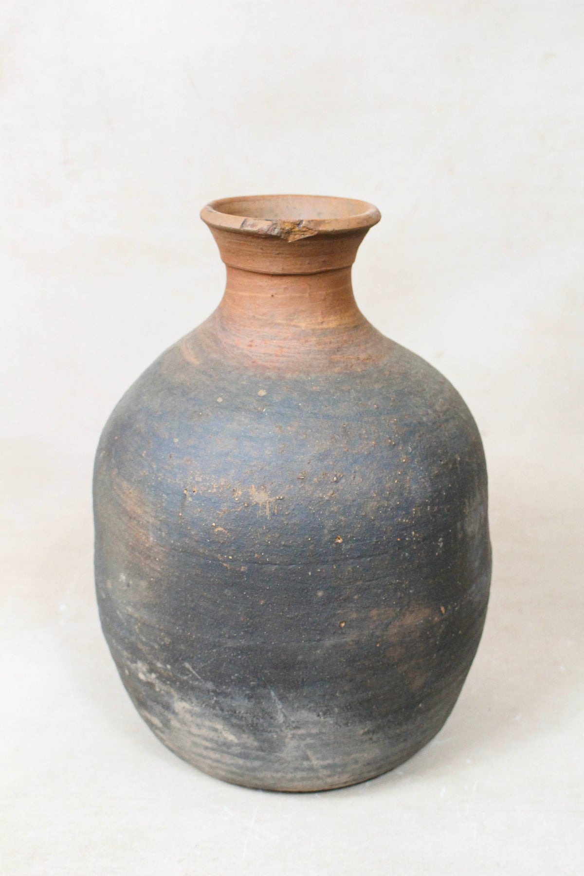Antique Asian Rice Wine Vase n° 35