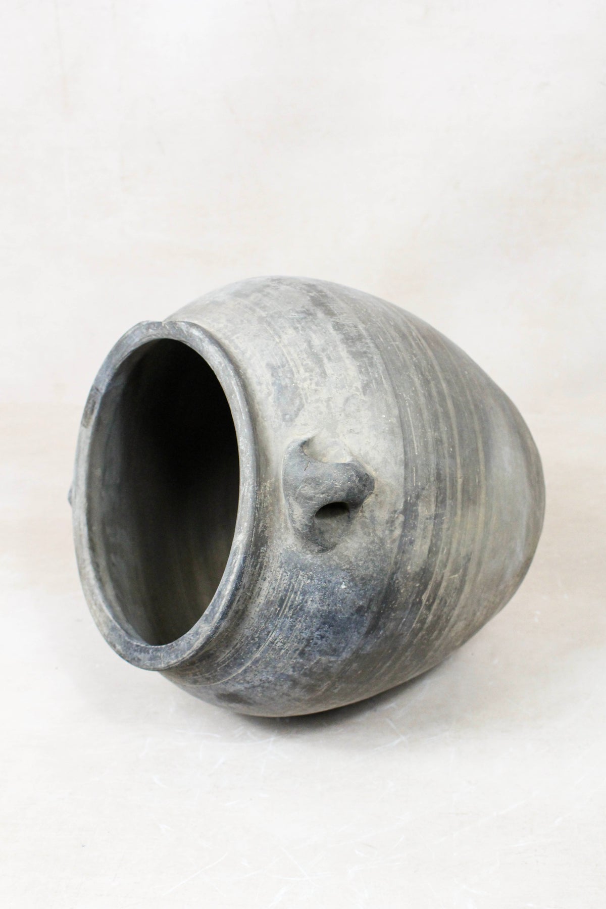 Vintage Dark pot with ears - E2.9